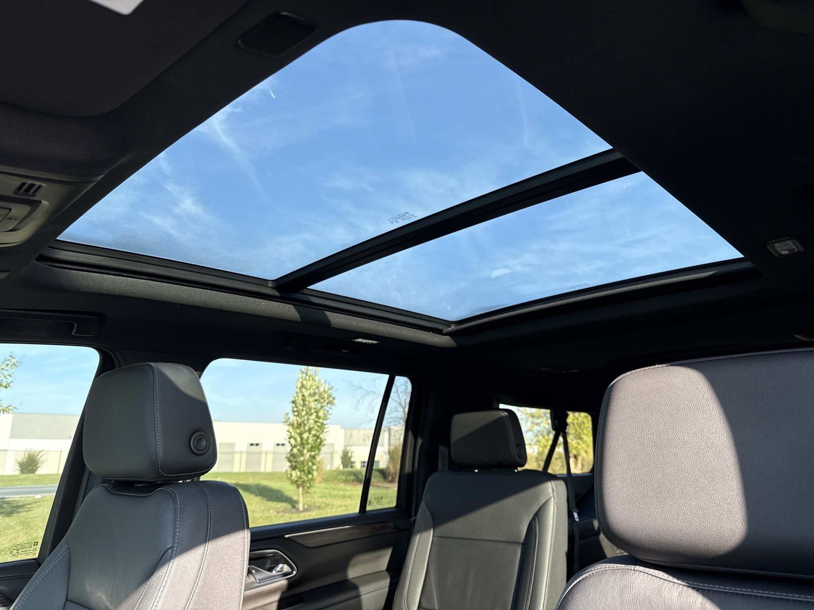 Used 2023 Chevrolet Suburban Z71 w/ Max Trailering Package image 4