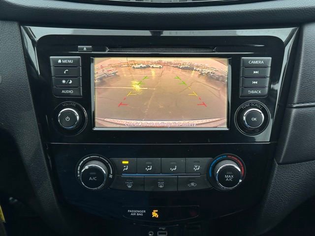 Used 2018 Nissan Rogue S image 35