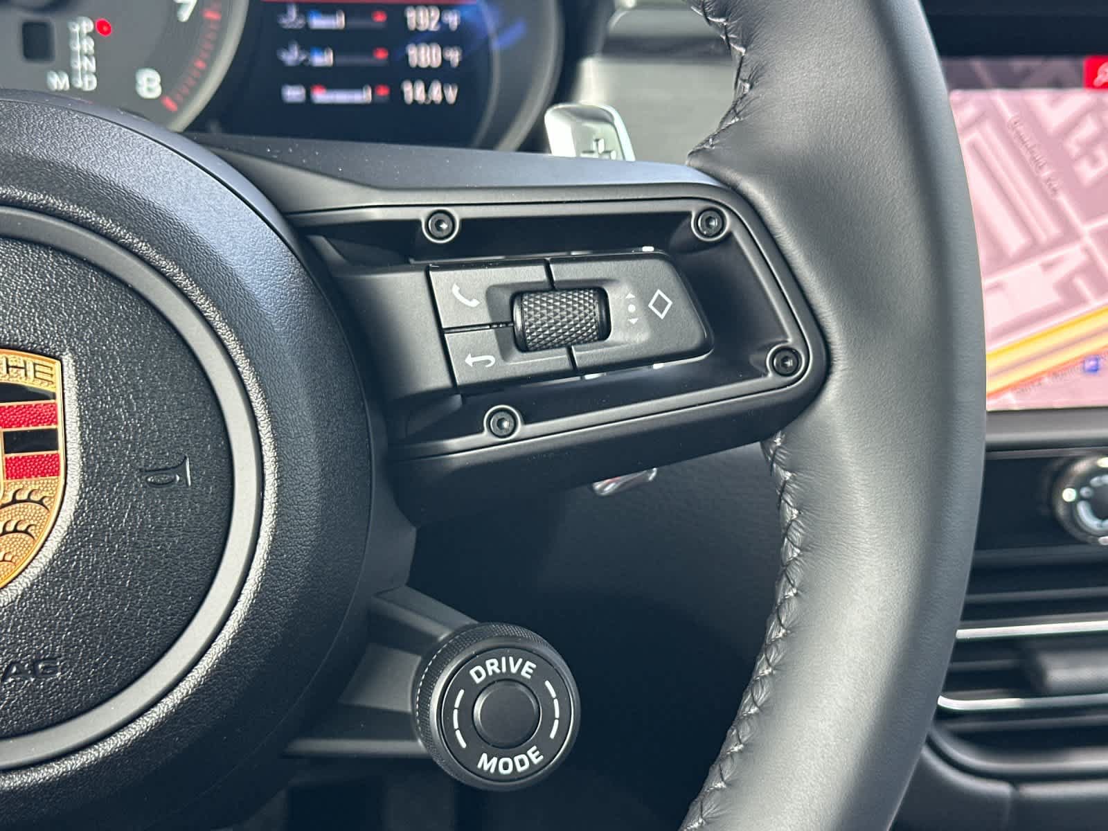 New 2026 Porsche Macan AWD/4WD image 28