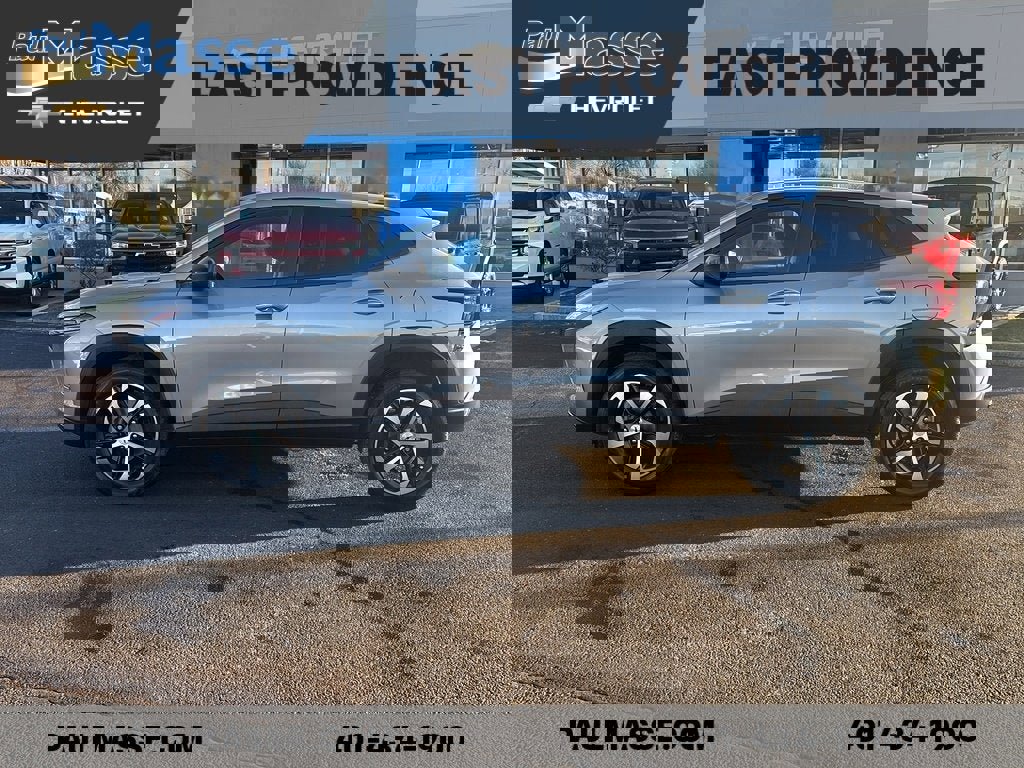 Certified 2024 Chevrolet Trax RS w/ Driver Confidence Package image 4