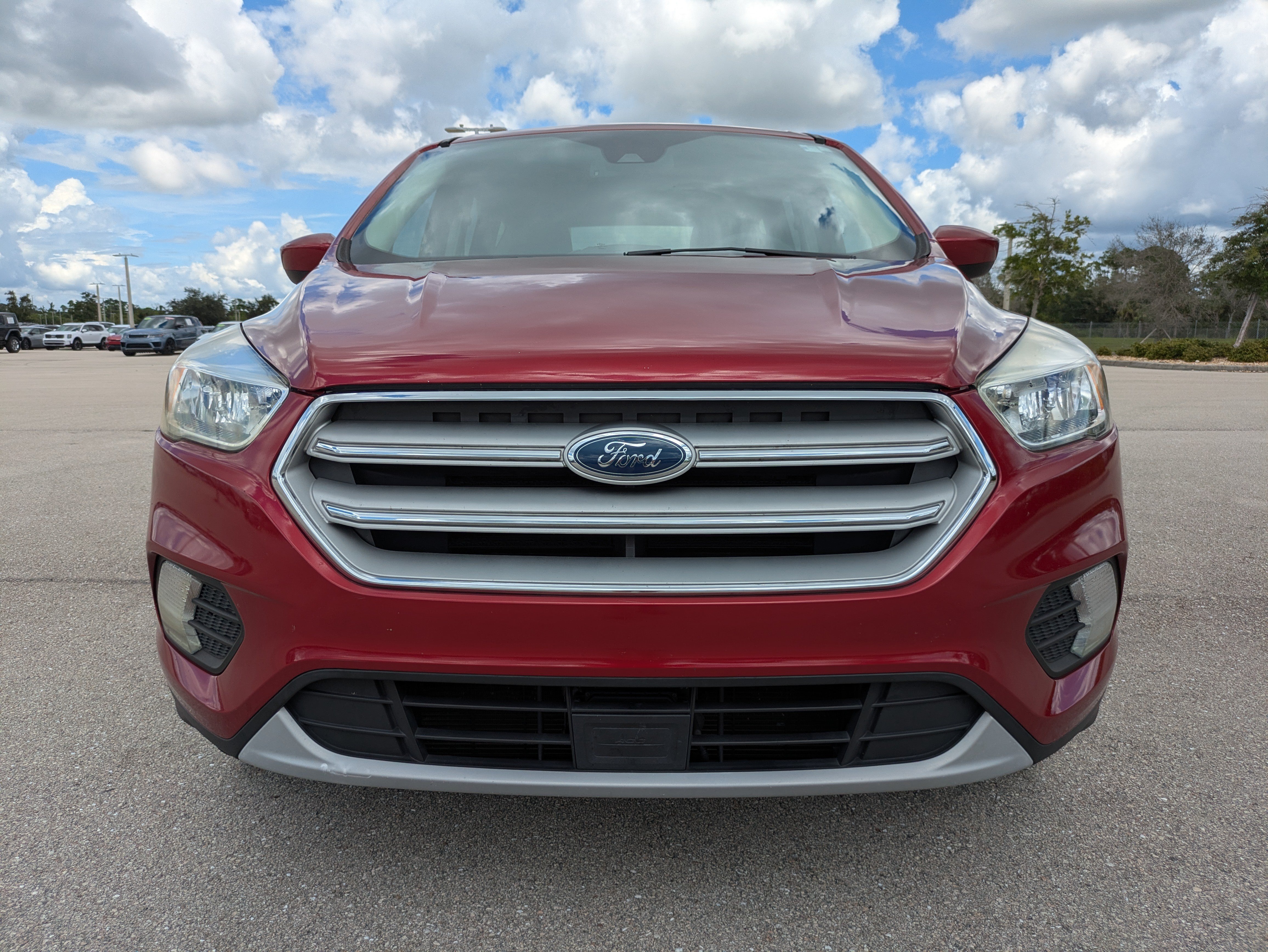Used 2019 Ford Escape SE FWD image 9