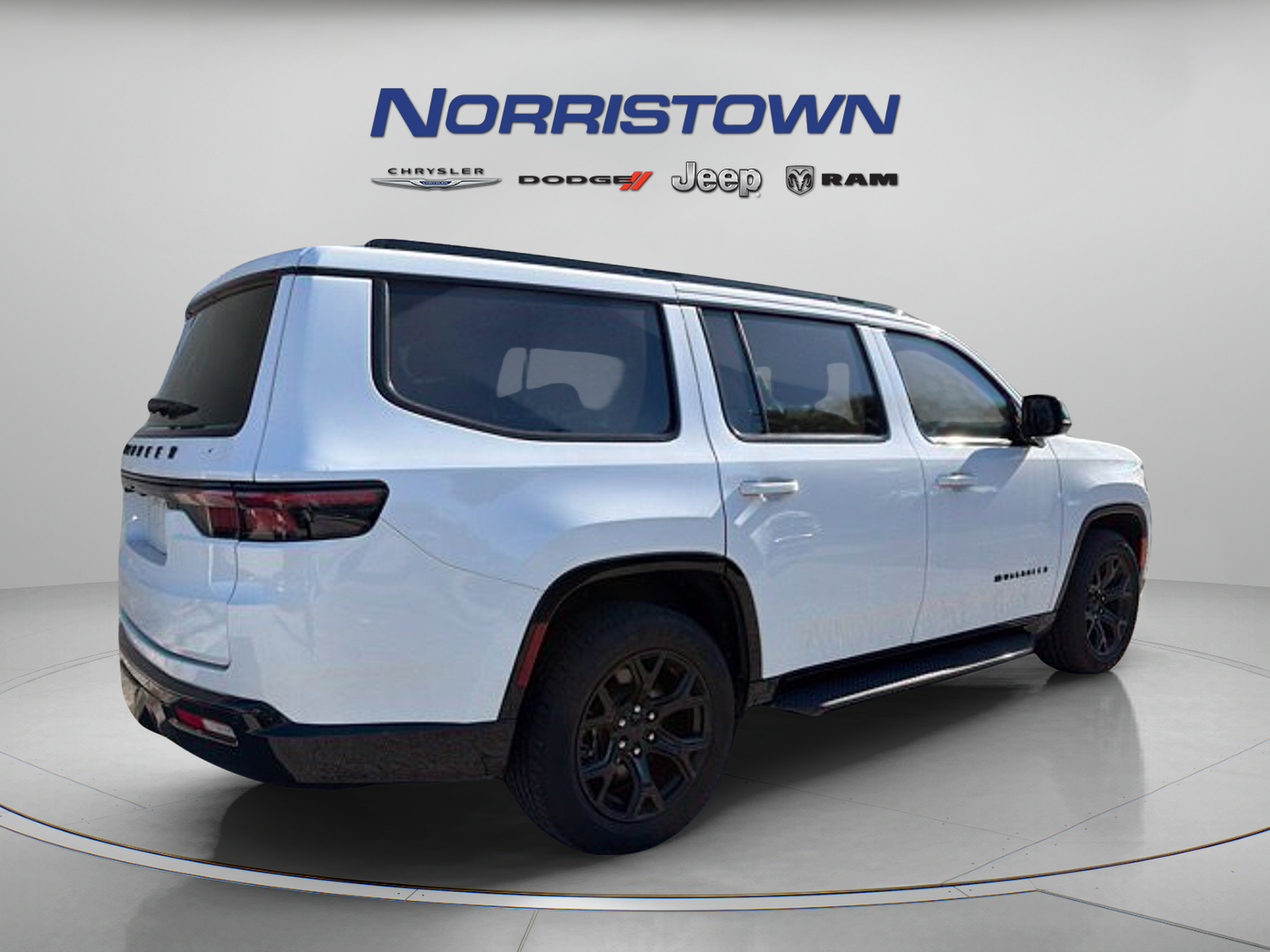 Used 2023 Jeep Wagoneer Series II AWD/4WD image 7