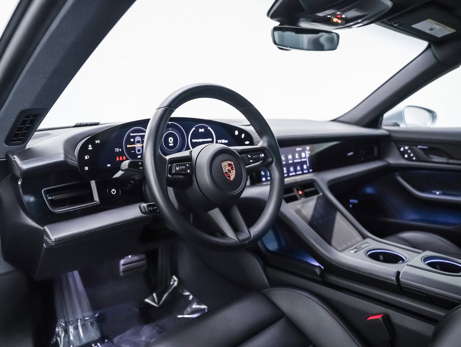 Certified 2023 Porsche Taycan image 4