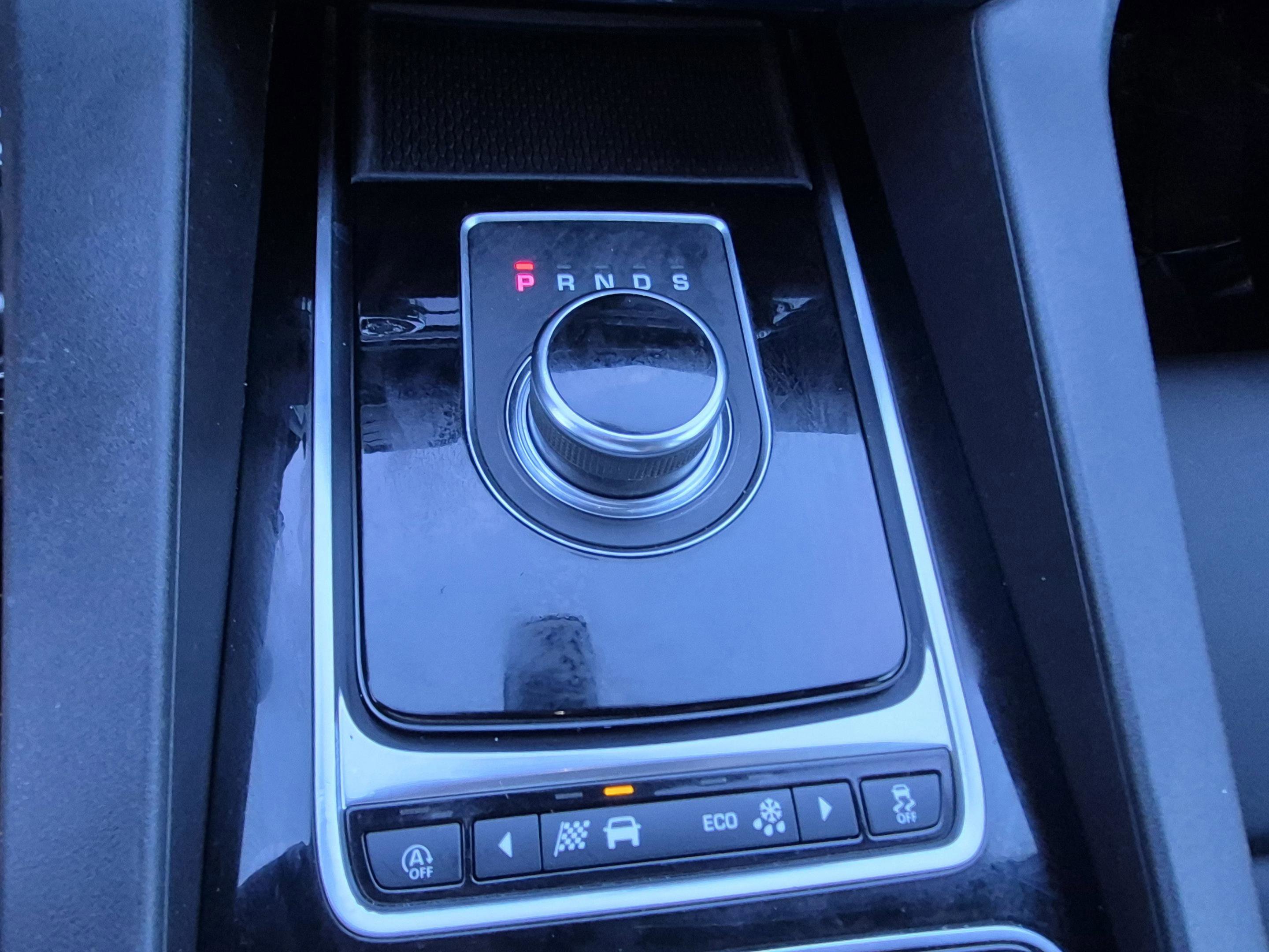 Used 2018 Jaguar F-PACE Premium AWD/4WD image 26