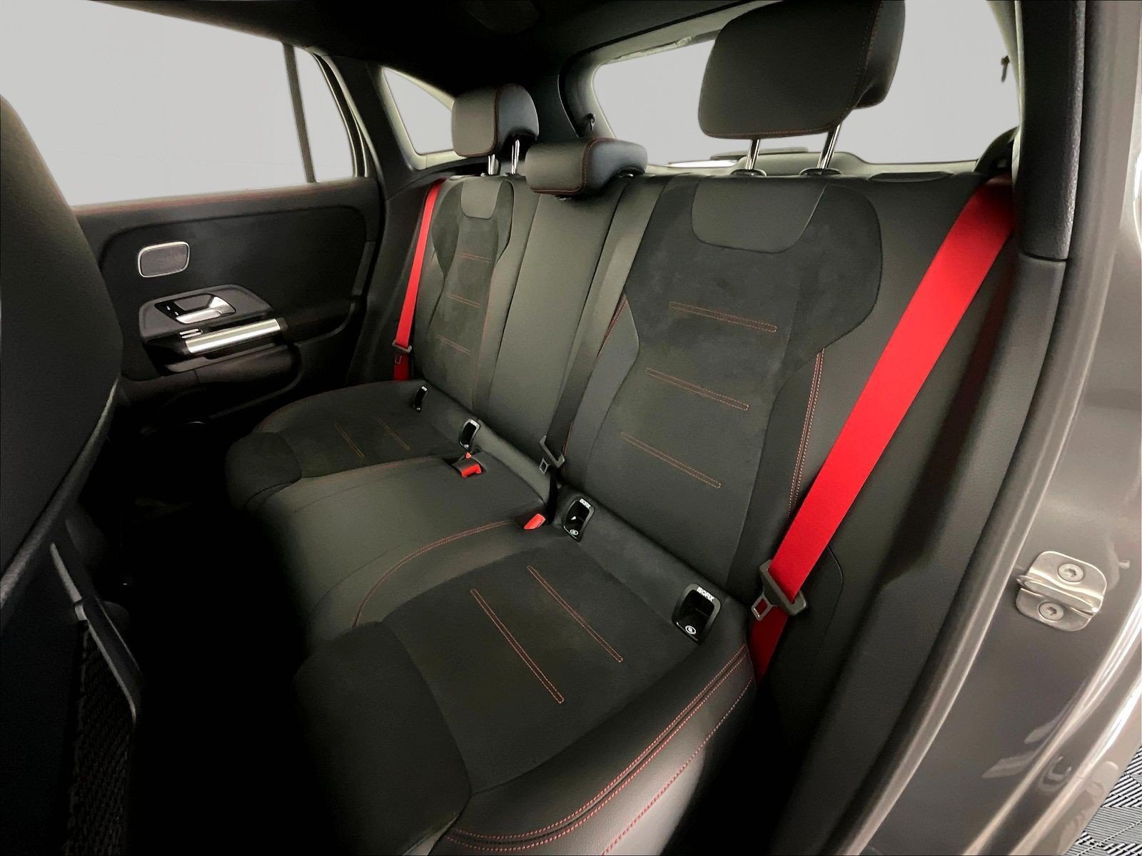 New 2026 Mercedes-Benz GLA 35 AMG 4MATIC image 17