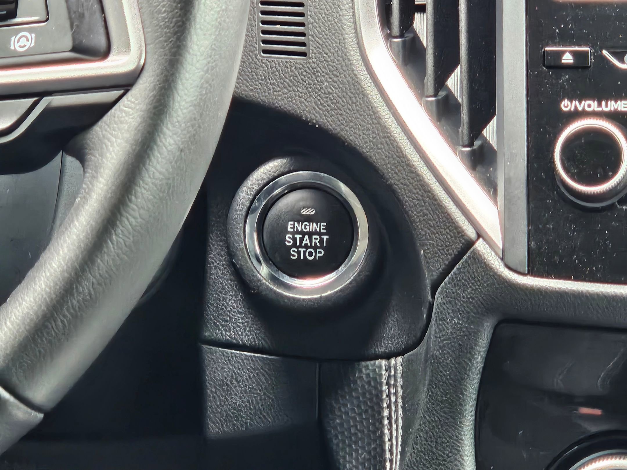 Used 2023 Subaru Forester Premium AWD/4WD image 16
