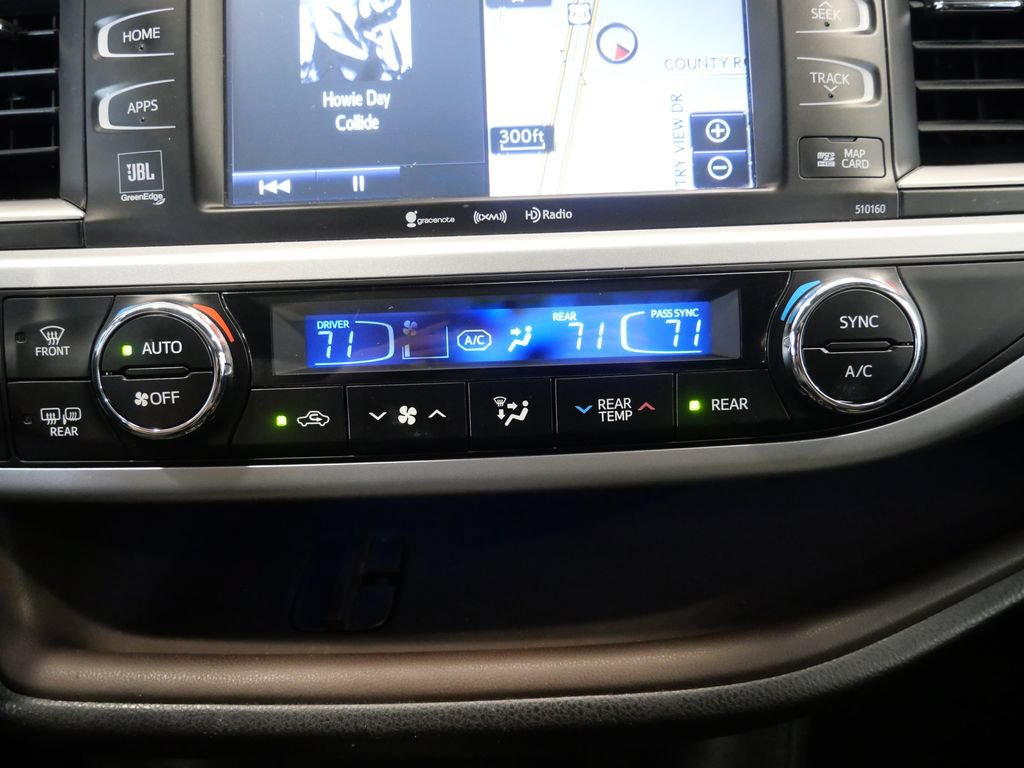Used 2016 Toyota Highlander Limited AWD/4WD image 23