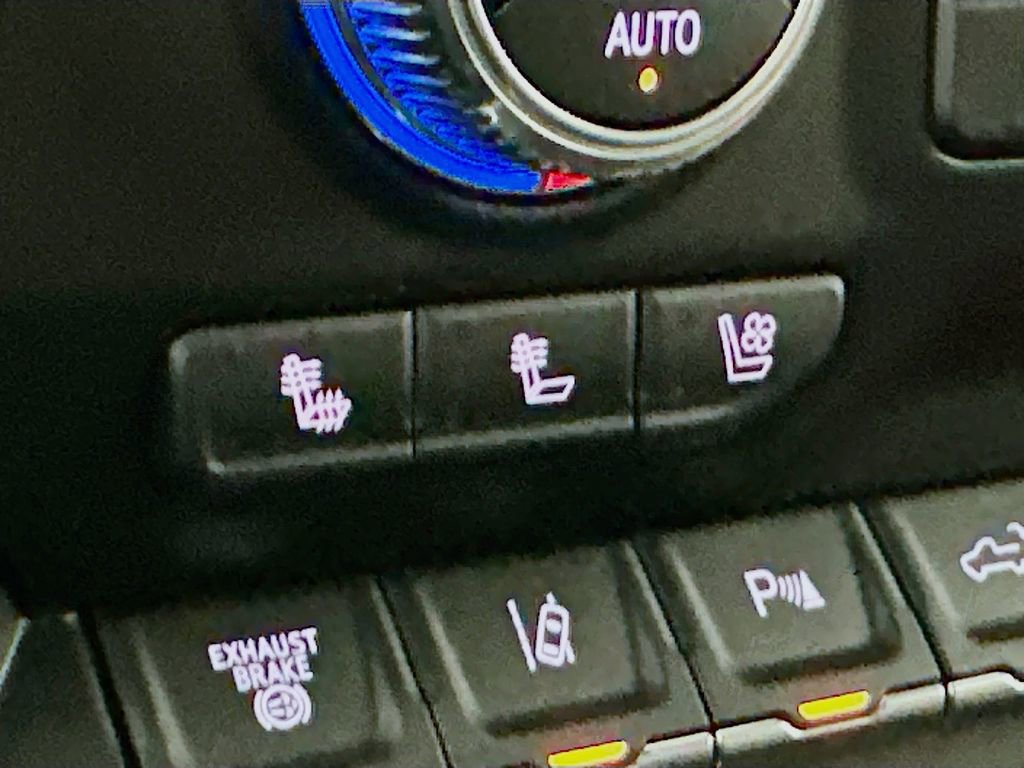 Used 2023 GMC Sierra 2500 AT4 w/ AT4 Premium Plus Package image 23