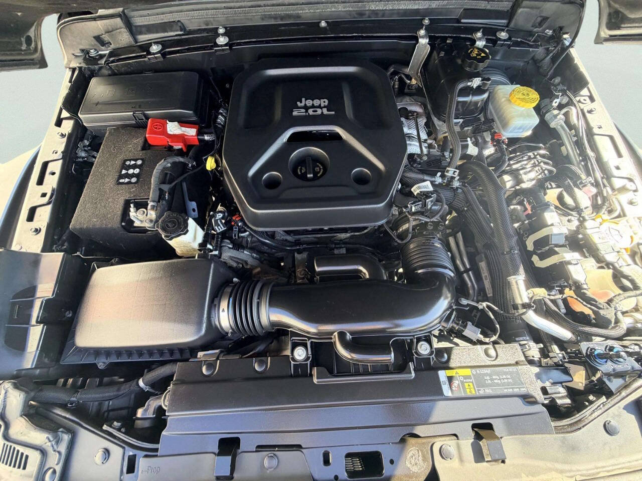 Used 2019 Jeep Wrangler Unlimited Rubicon w/ Cold Weather Group AWD/4WD image 10