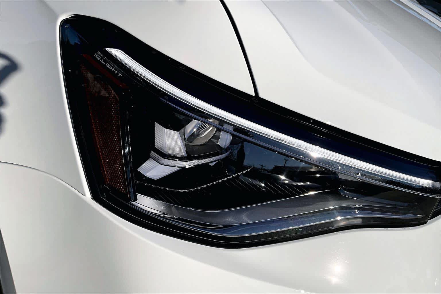 New 2026 Volkswagen Taos SE FWD image 13