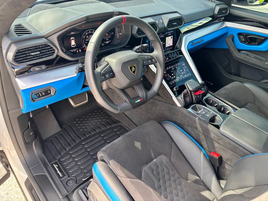 Used 2024 Lamborghini Urus S AWD/4WD image 18