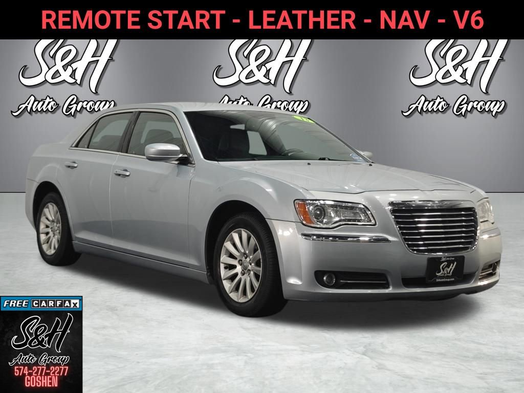 Used 2013 Chrysler 300 w/ Driver Convenience Group image 1