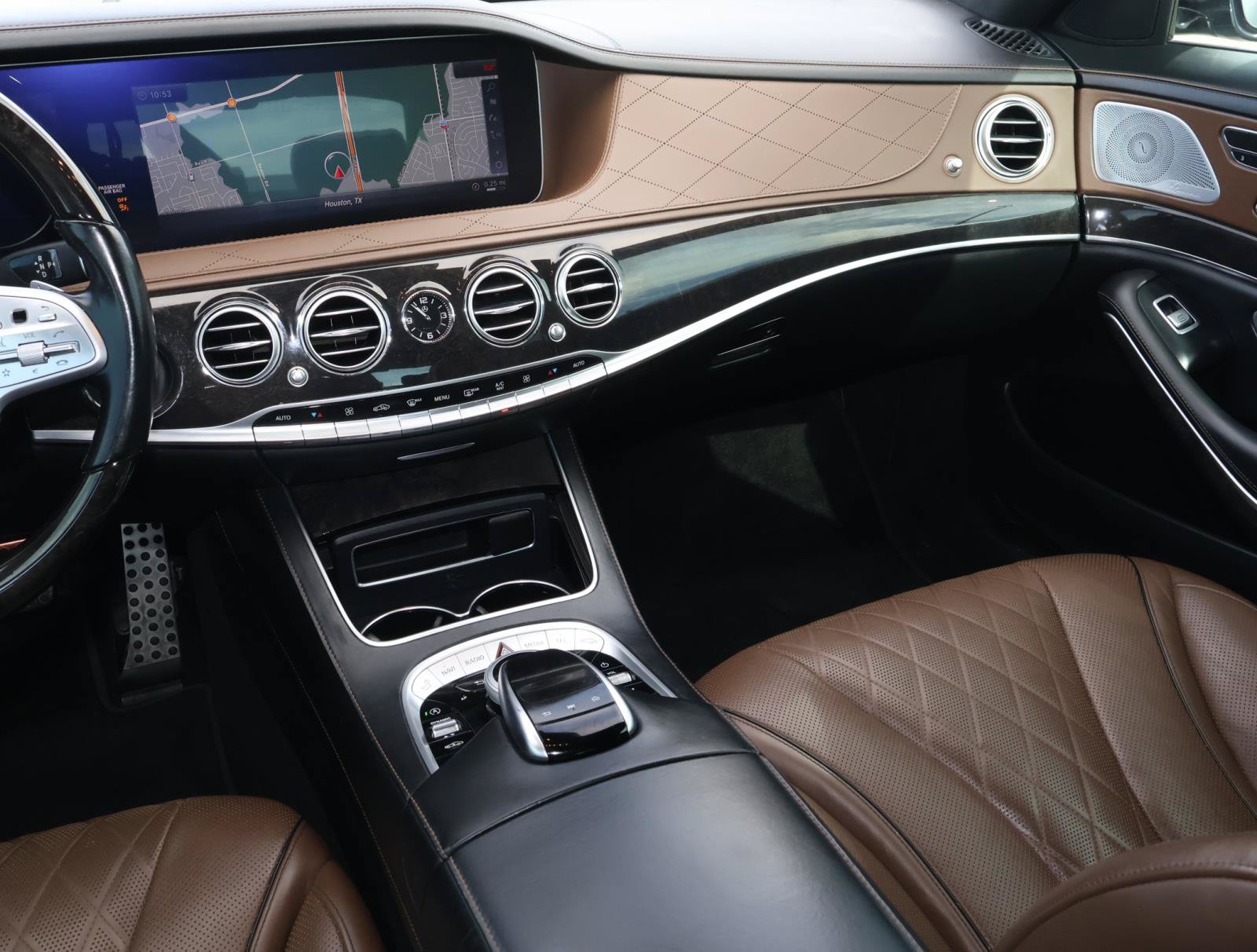 Used 2018 Mercedes-Benz S 560 Sedan image 12