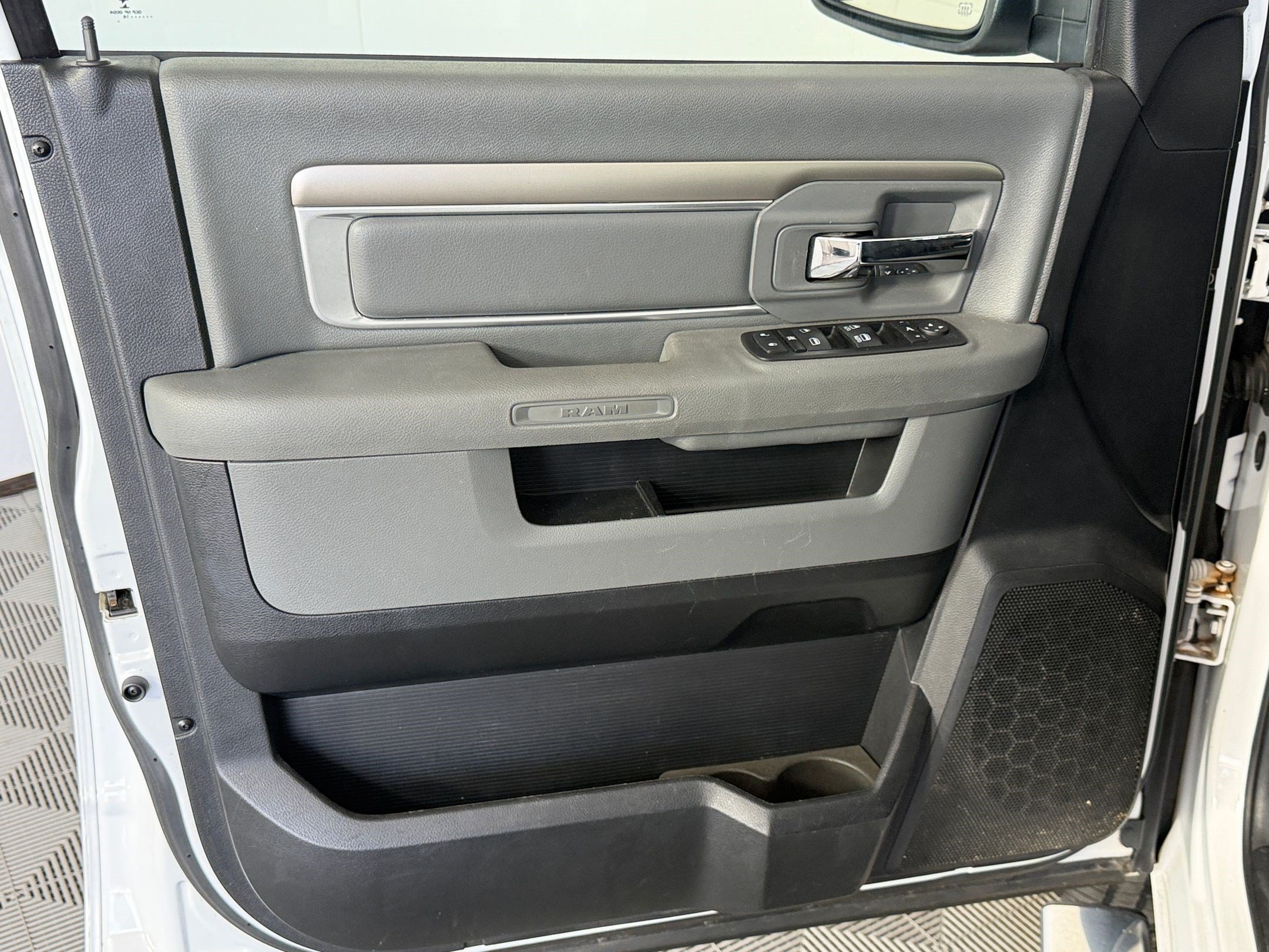 Used 2014 RAM 1500 Lone Star AWD/4WD image 21