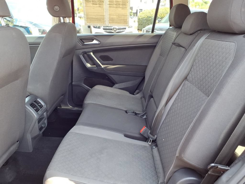 Used 2018 Volkswagen Tiguan S FWD image 8