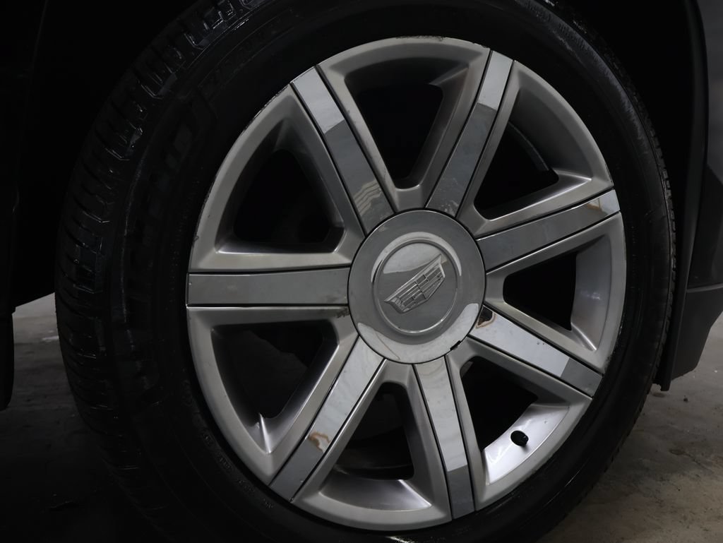 Used 2020 Cadillac Escalade Luxury AWD/4WD image 36