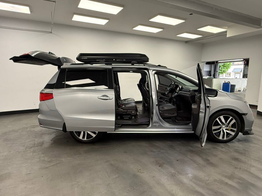 Used 2018 Honda Odyssey Touring image 34