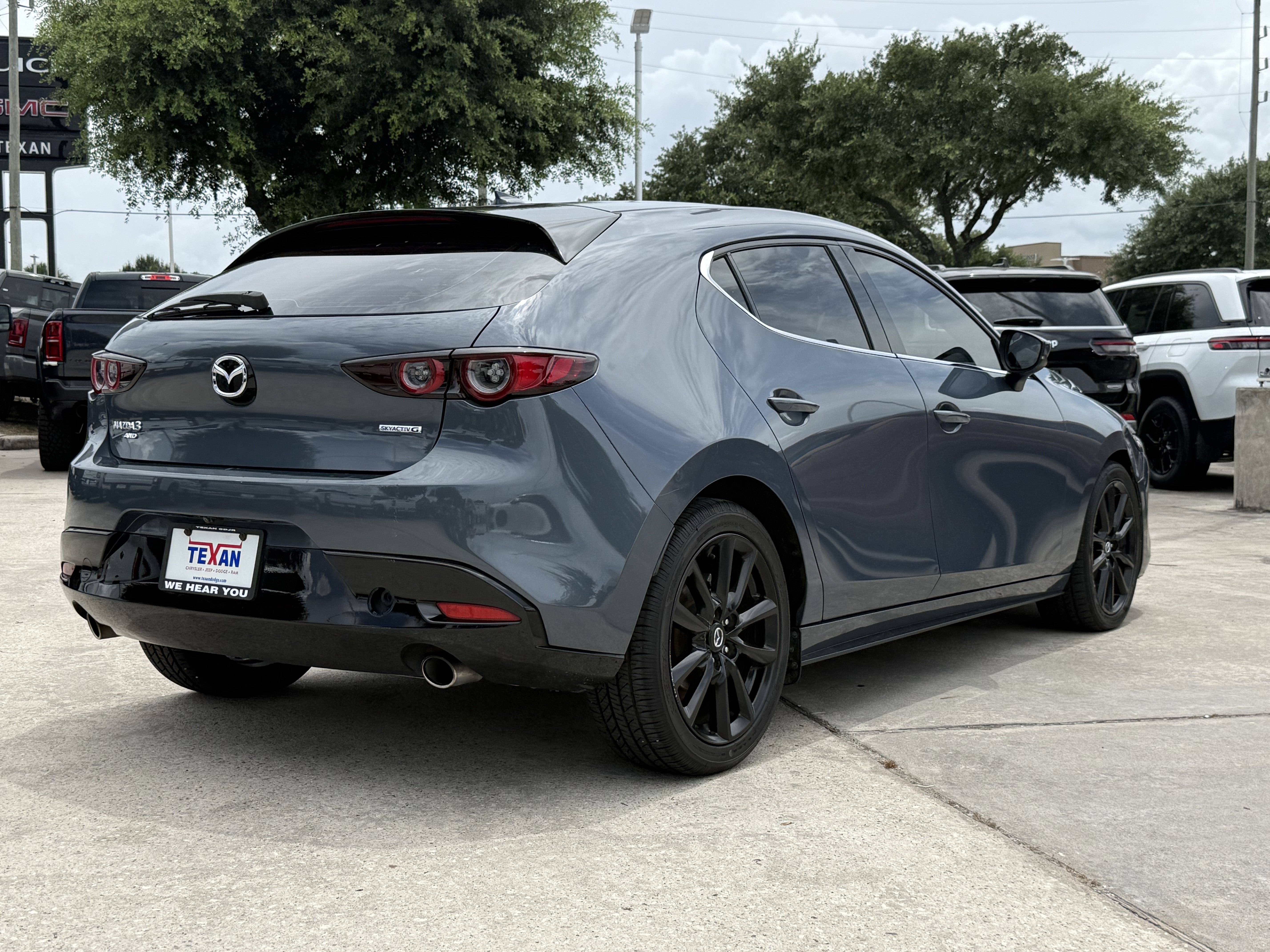 Used 2020 MAZDA MAZDA3 AWD Hatchback w/ Premium Pkg image 5