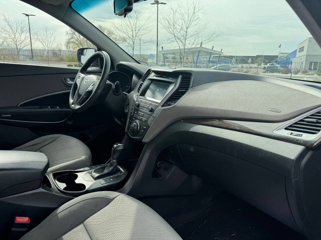 Used 2018 Hyundai Santa Fe Sport w/ 2.4L Value Package 02 image 17