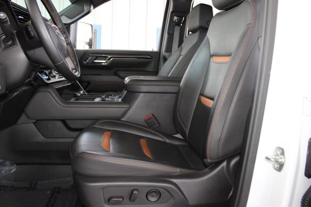 Used 2025 GMC Sierra 2500 AT4 w/ AT4 Premium Plus Package AWD/4WD image 26