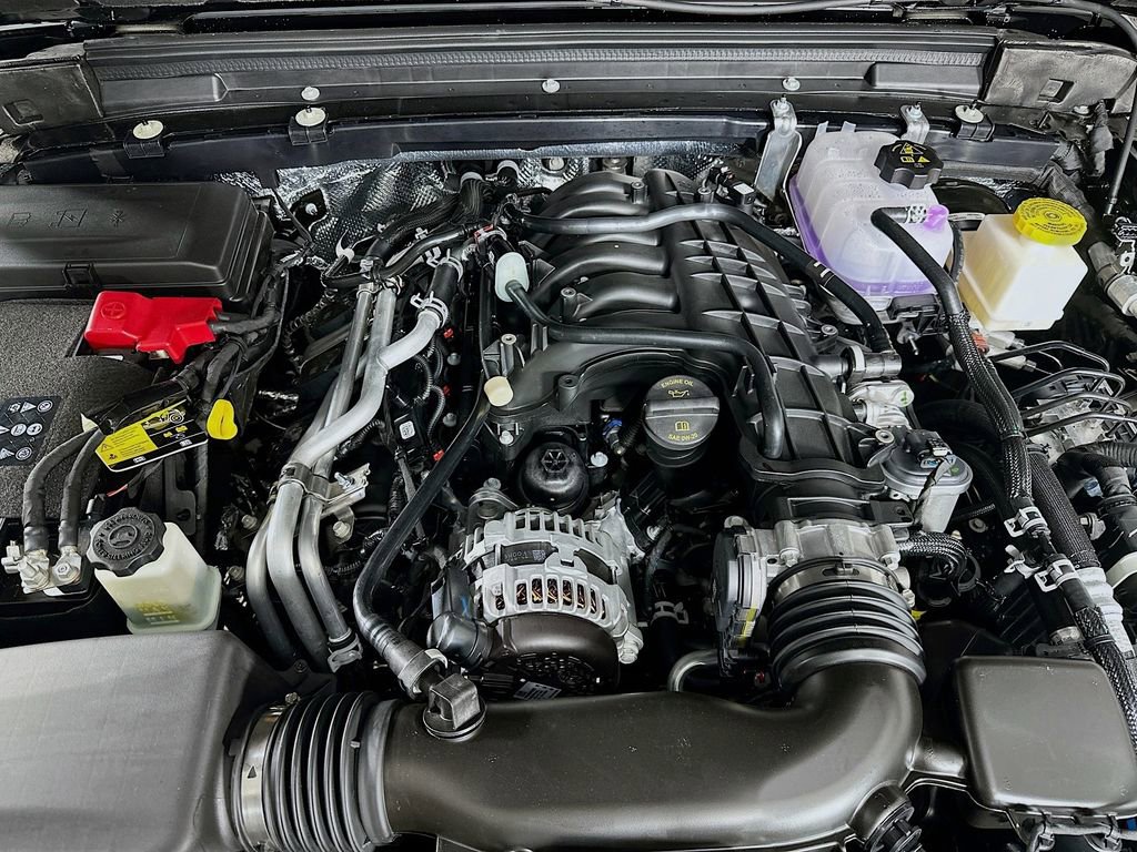 New 2025 Jeep Gladiator Sport w/ Premium Package image 18