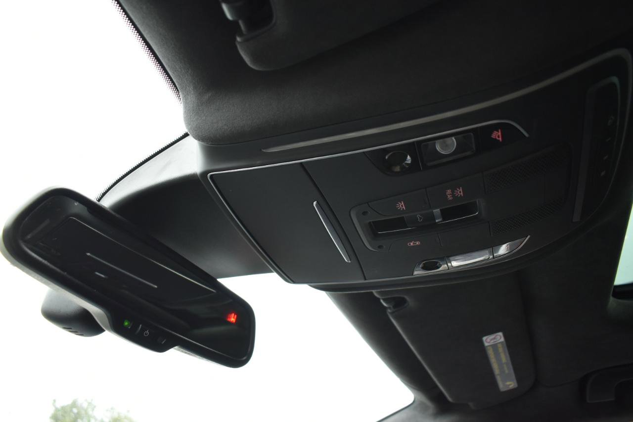 Used 2015 Audi S8 image 43