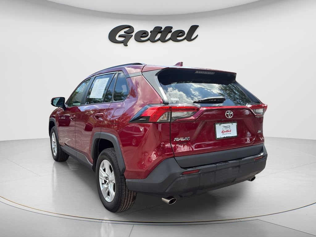 Used 2021 Toyota RAV4 XLE FWD image 7