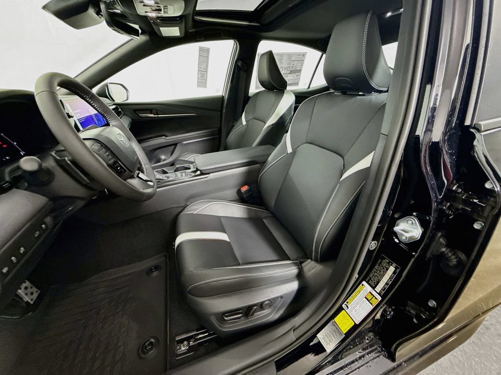 New 2026 Toyota Camry SE w/ Multimedia Upgrade Package FWD image 19