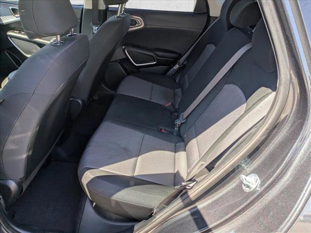 Used 2025 Kia Soul LX w/ LX Technology Package image 16