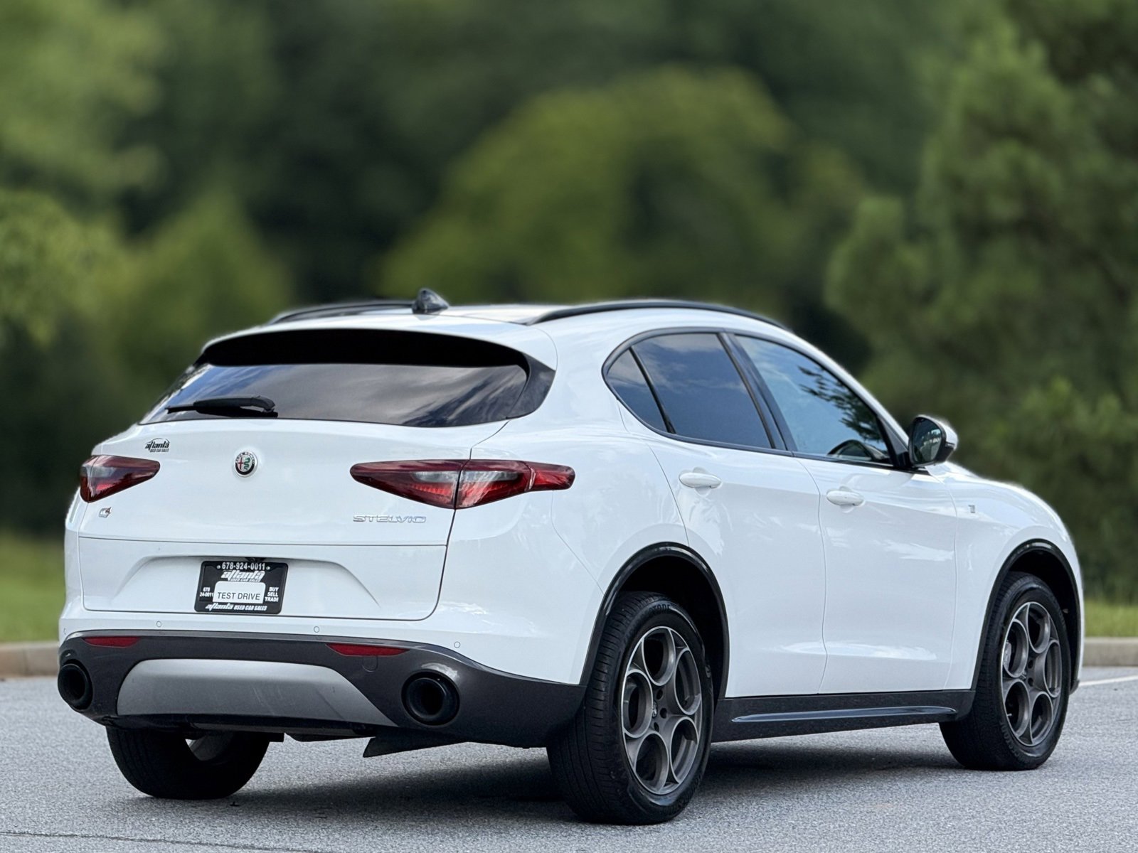 Used 2022 Alfa Romeo Stelvio Ti image 10