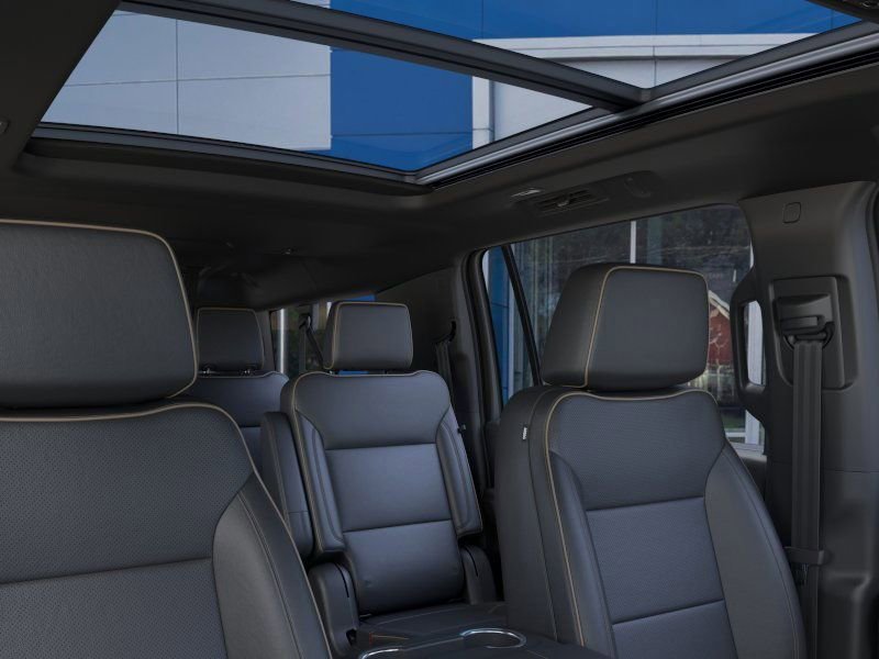 New 2026 Chevrolet Suburban Premier w/ Sun And Tow Package AWD/4WD image 24