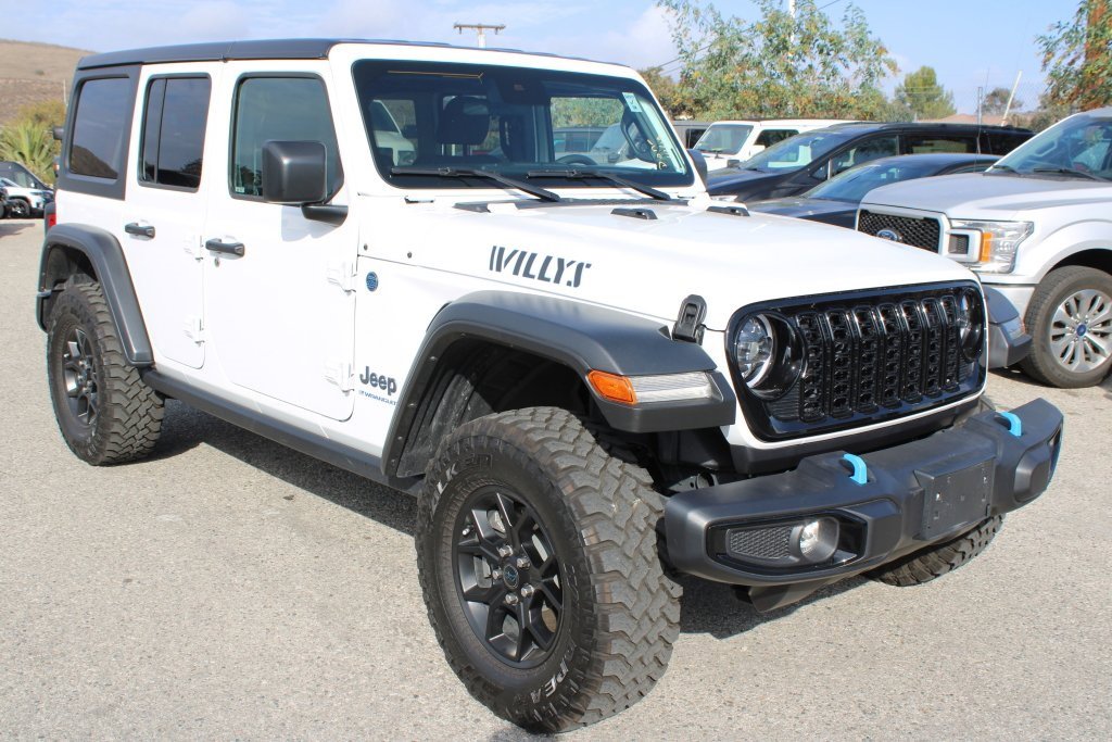 Used 2024 Jeep Wrangler Unlimited image 3