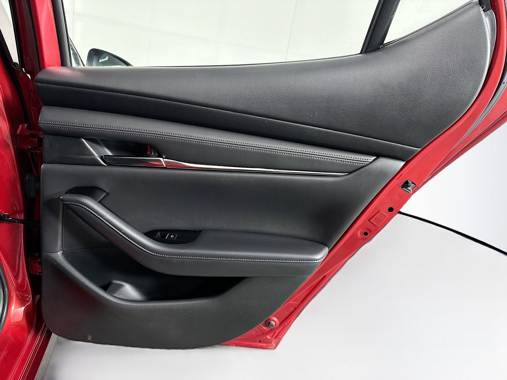 Used 2019 MAZDA MAZDA3 Hatchback image 28