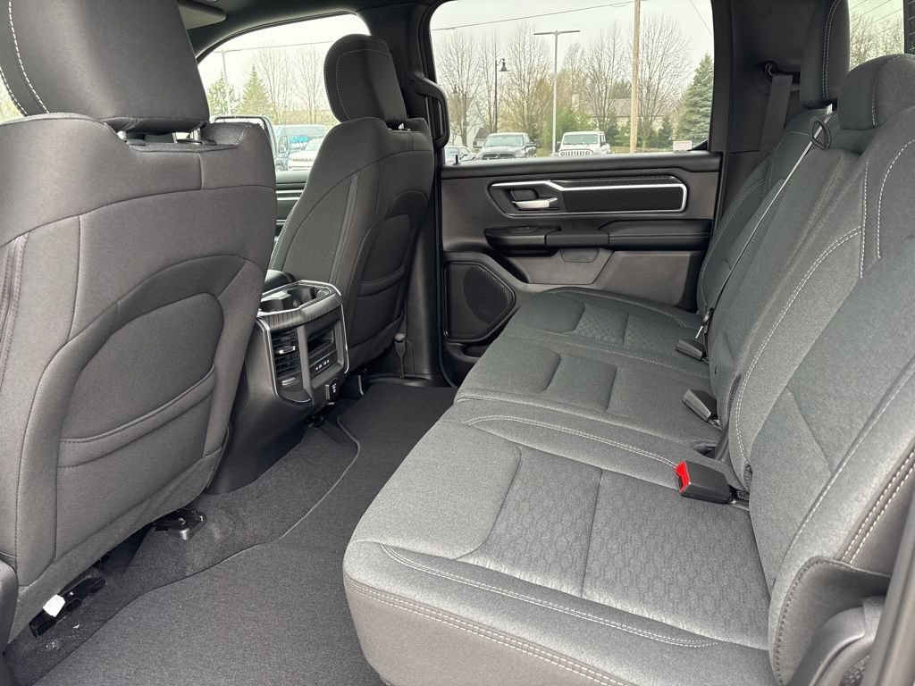 New 2026 RAM 1500 Big Horn AWD/4WD image 9