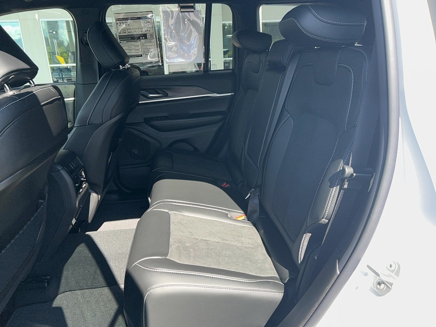 New 2026 Jeep Grand Cherokee Altitude AWD/4WD image 20
