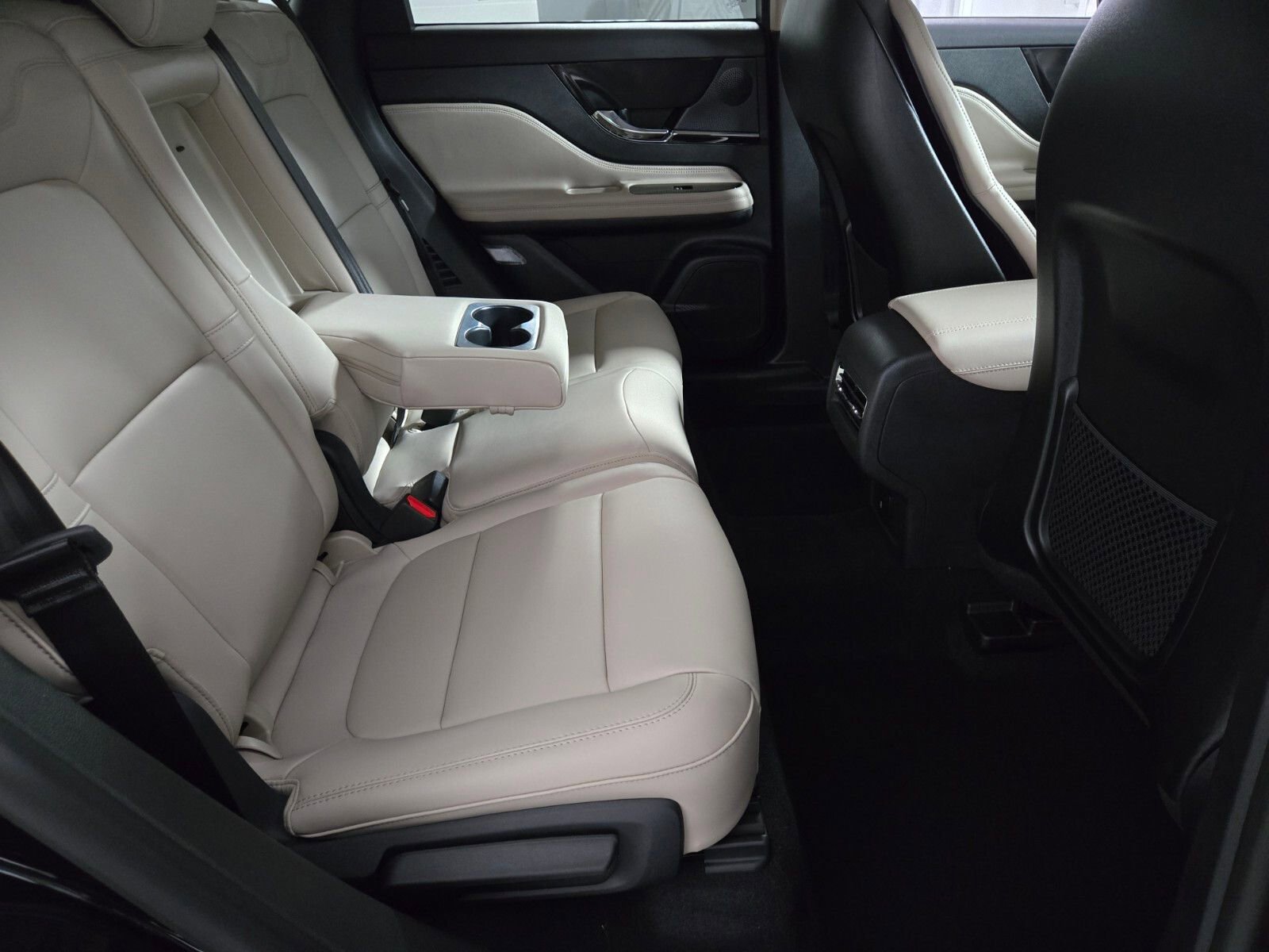 New 2026 Lincoln Corsair Premiere image 17