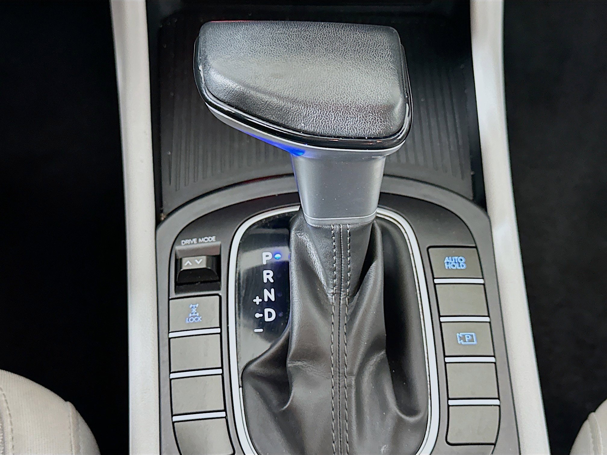 Used 2025 Hyundai Kona SEL image 24