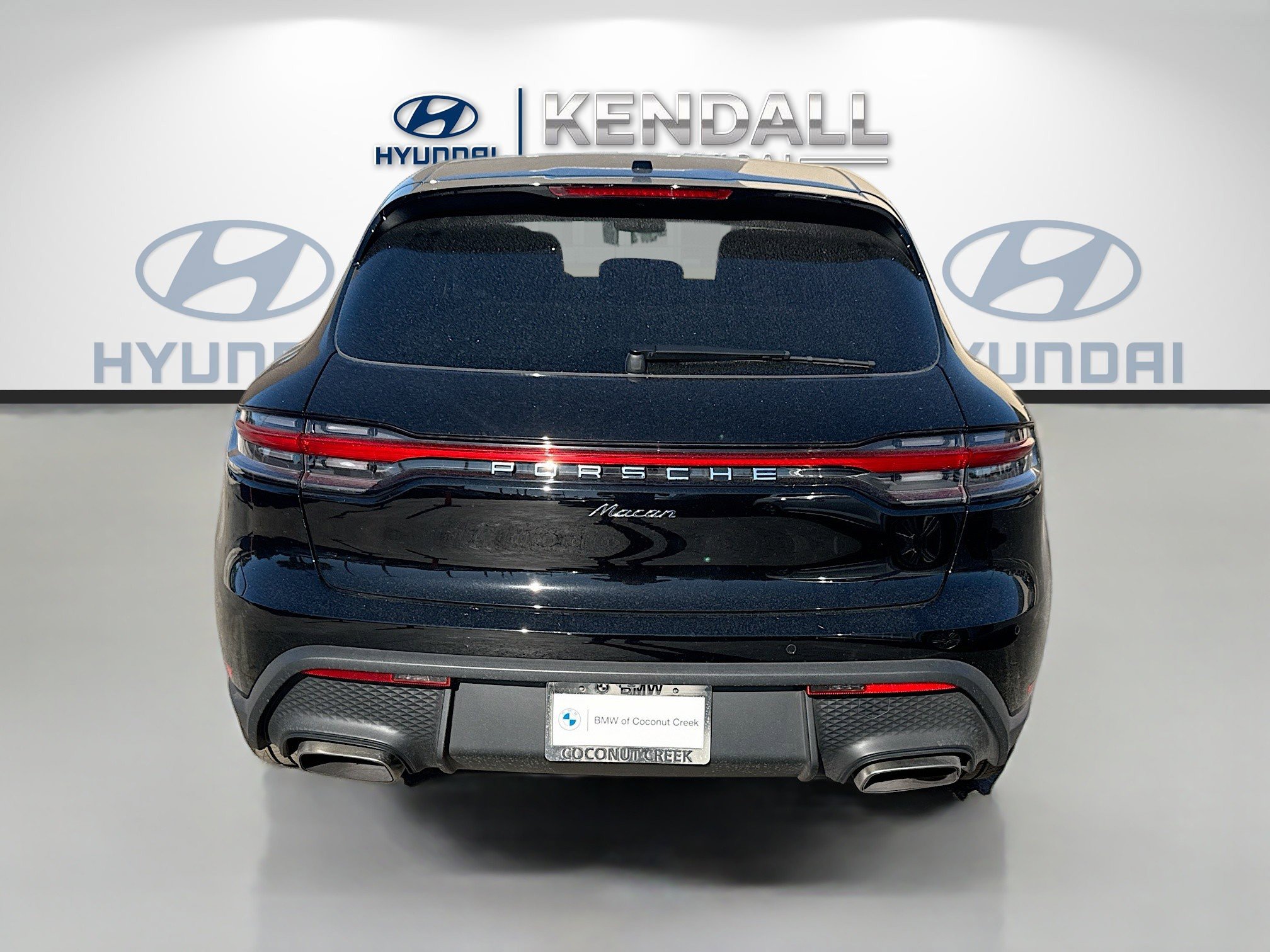 Used 2024 Porsche Macan image 5