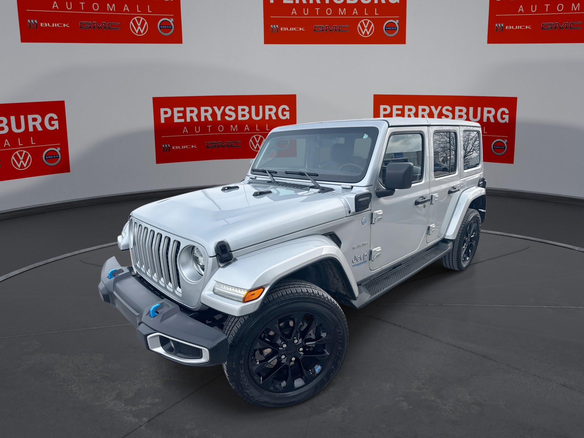 Used 2022 Jeep Wrangler Unlimited Sahara w/ Cold Weather Group image 1