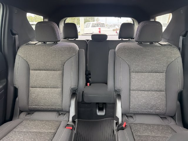 New 2027 Chevrolet Traverse LT w/ Midnight/Sport Edition FWD image 23
