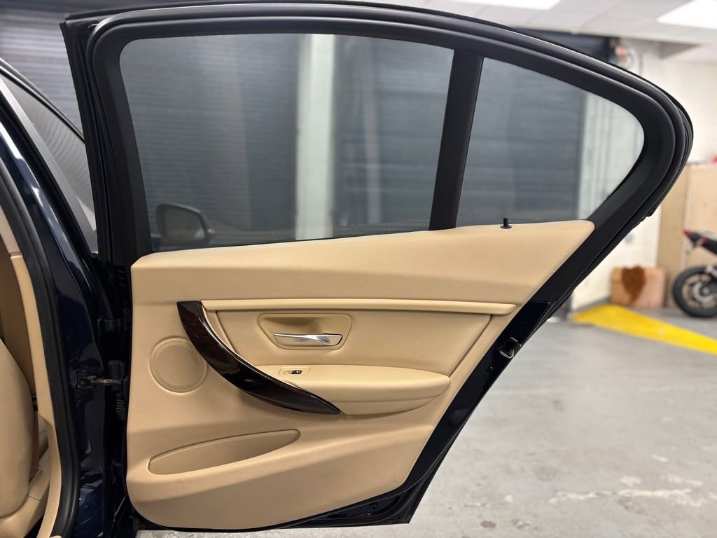 Used 2015 BMW 328d Sedan RWD image 11