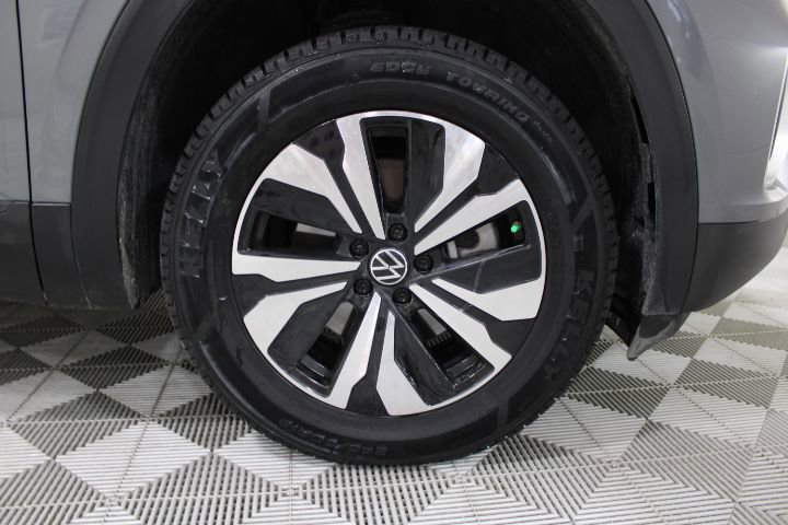 Used 2024 Volkswagen Atlas SE image 33