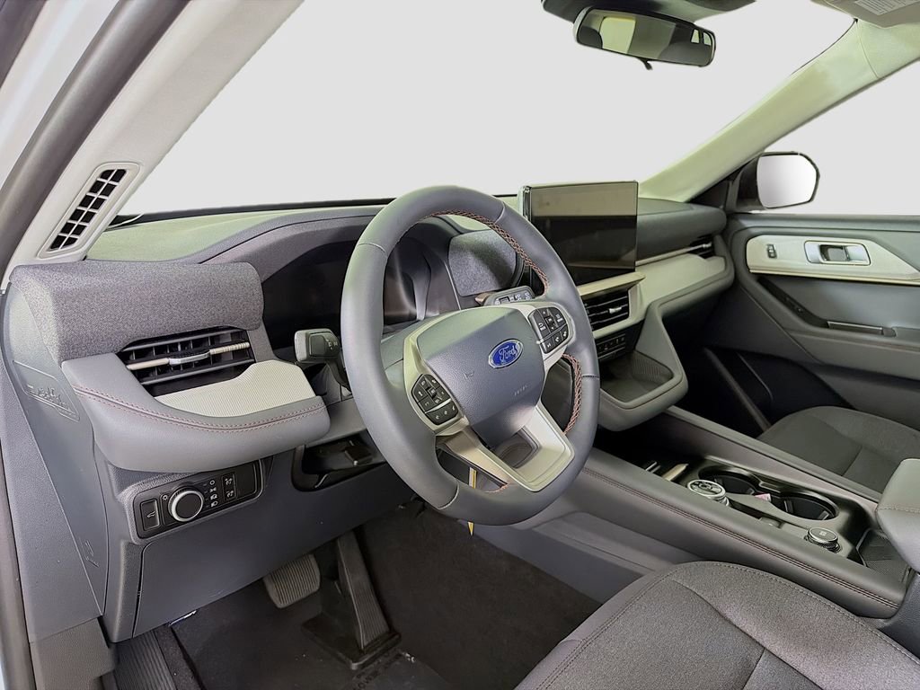 New 2025 Ford Explorer Active image 9