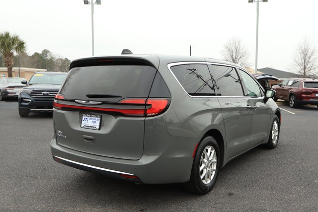New 2026 Chrysler Voyager LX FWD image 6