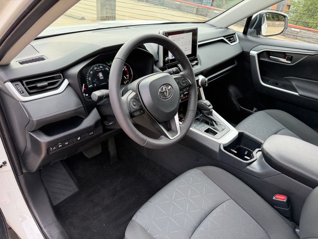 Used 2025 Toyota RAV4 XLE w/ Convenience Package AWD/4WD image 8