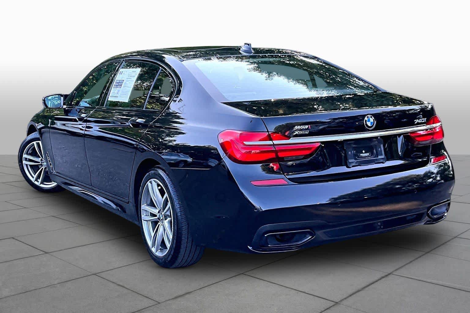 Used 2019 BMW 740i xDrive w/ M Sport Package AWD/4WD image 12