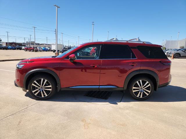 Certified 2024 Nissan Pathfinder Platinum image 8