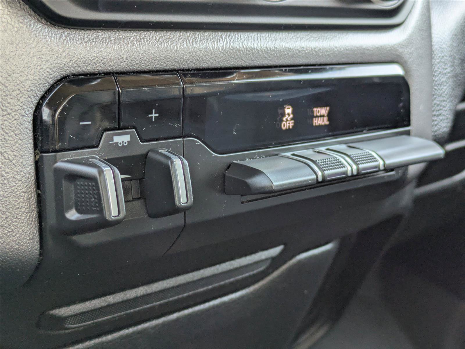 Used 2019 RAM 2500 Big Horn image 22