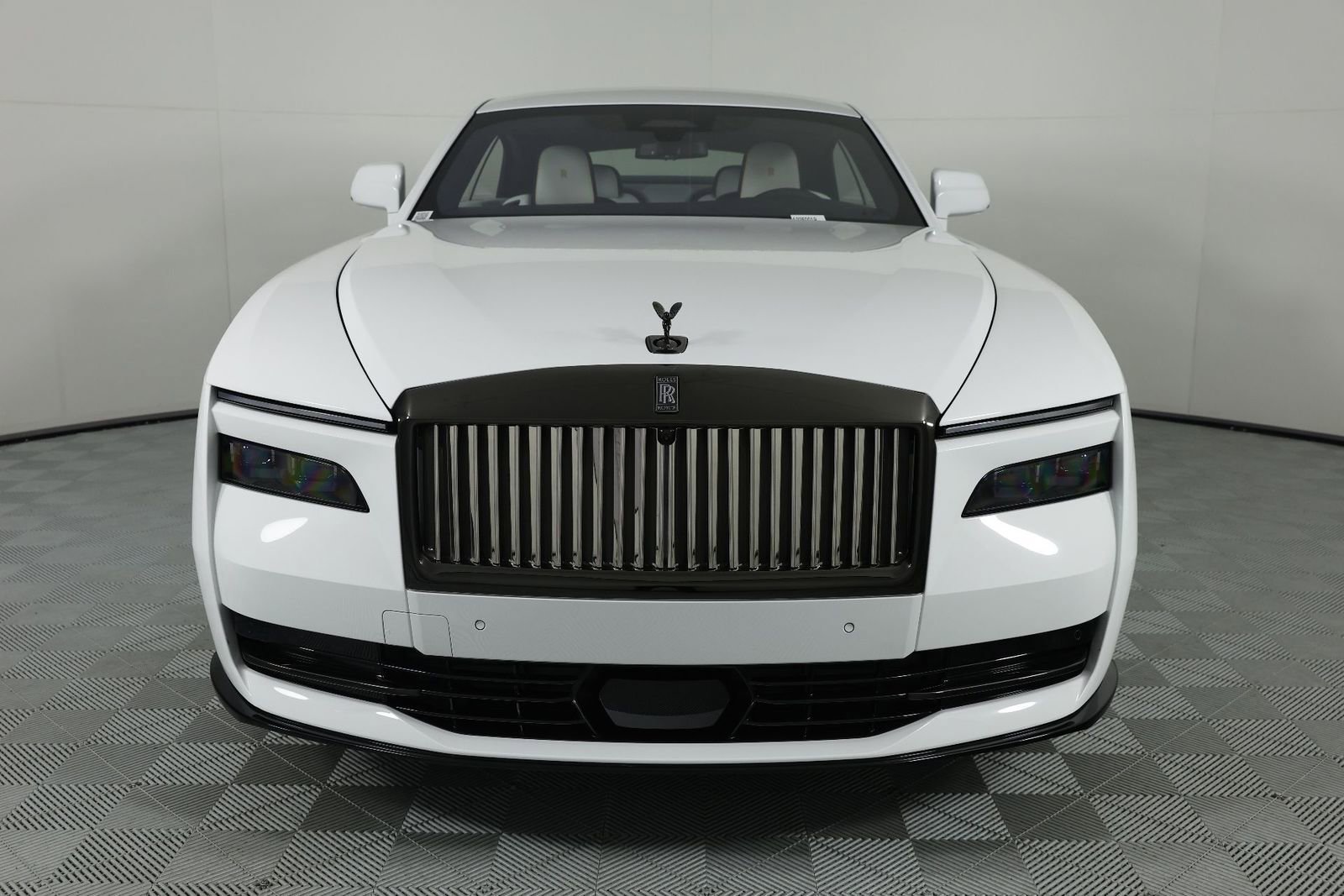 New 2025 Rolls-Royce Spectre Black Badge image 10