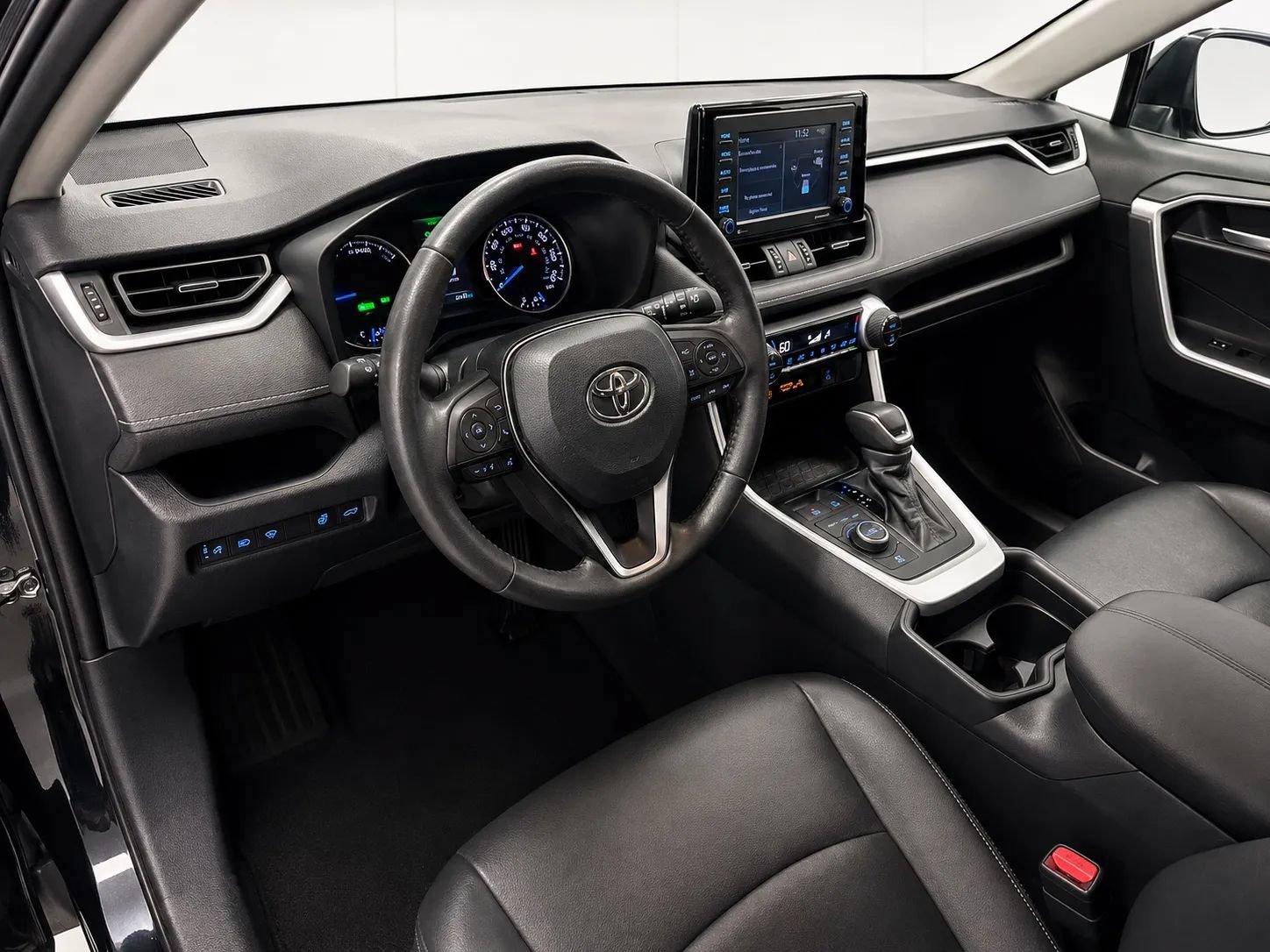 Used 2021 Toyota RAV4 XLE Premium AWD/4WD image 9
